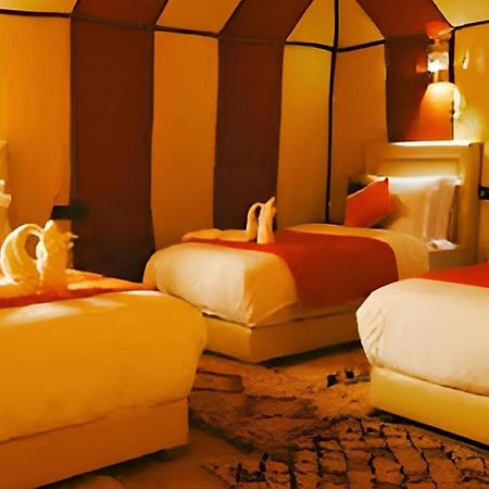 梅尔祖卡 Sahara Traveling Camp酒店 外观 照片