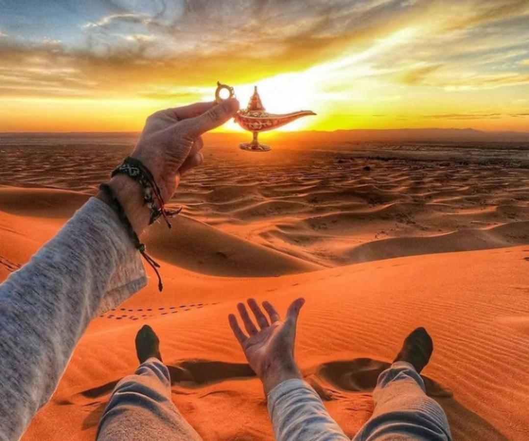 梅尔祖卡 Sahara Traveling Camp酒店 外观 照片