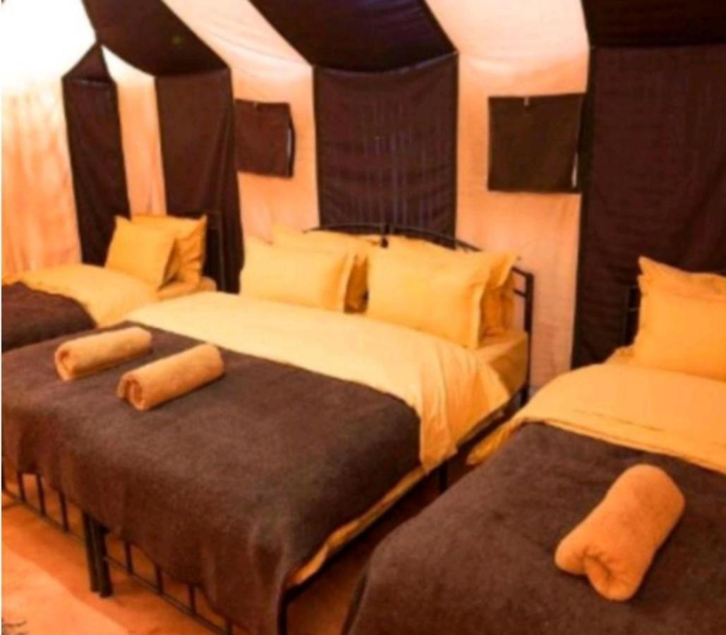 梅尔祖卡 Sahara Traveling Camp酒店 外观 照片