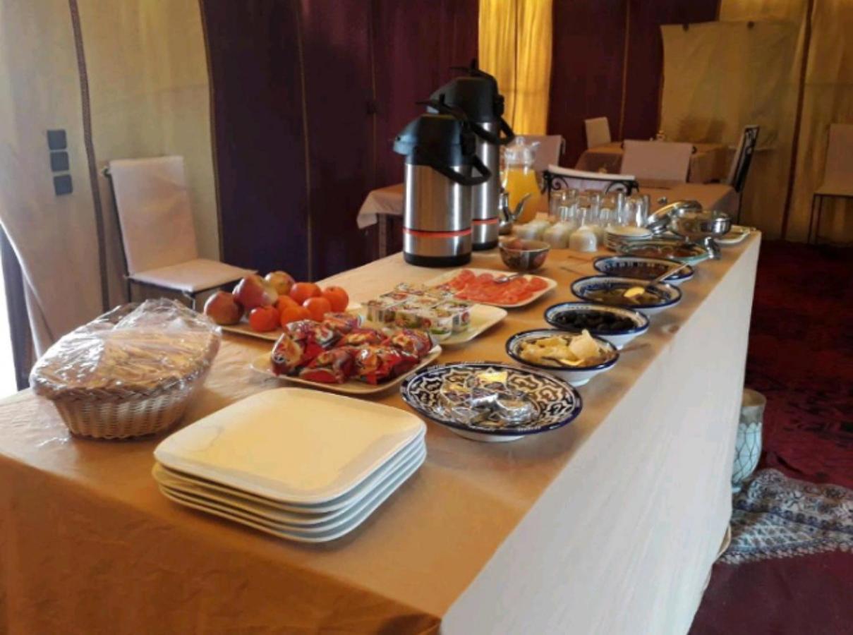 梅尔祖卡 Sahara Traveling Camp酒店 外观 照片
