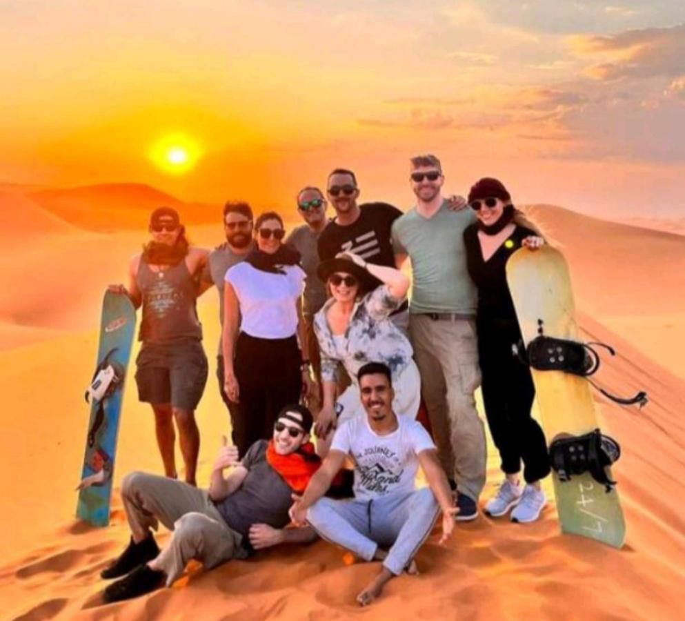 梅尔祖卡 Sahara Traveling Camp酒店 外观 照片