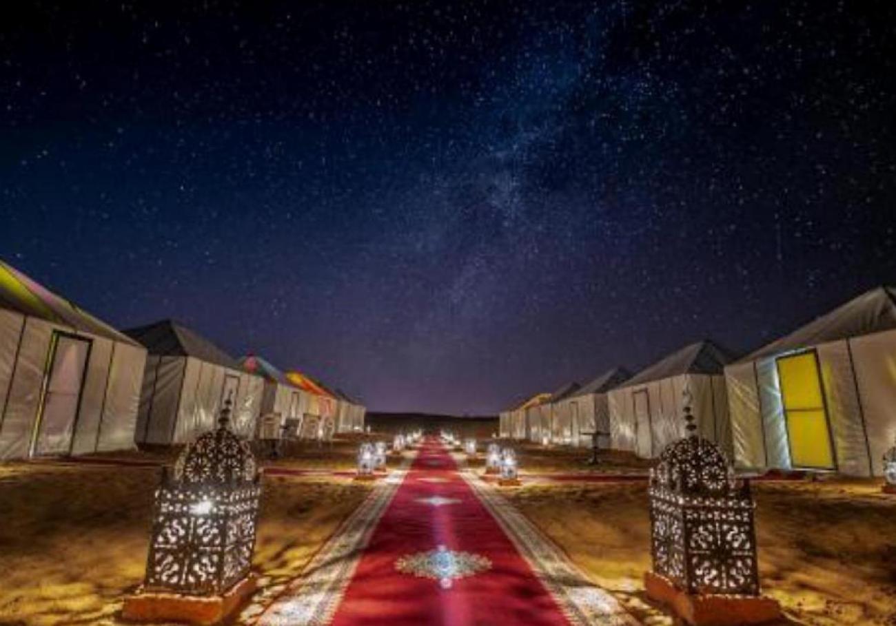 梅尔祖卡 Sahara Traveling Camp酒店 外观 照片
