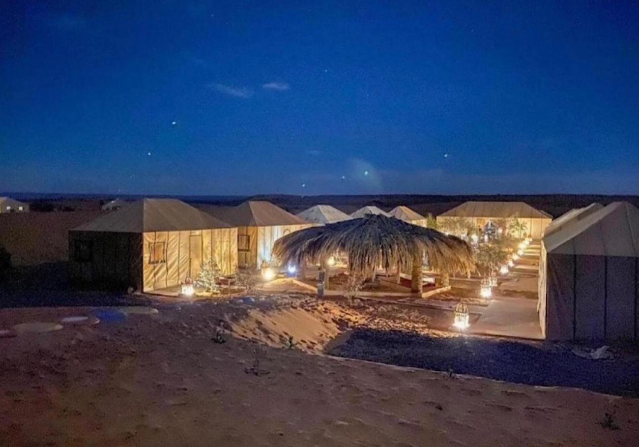 梅尔祖卡 Sahara Traveling Camp酒店 外观 照片