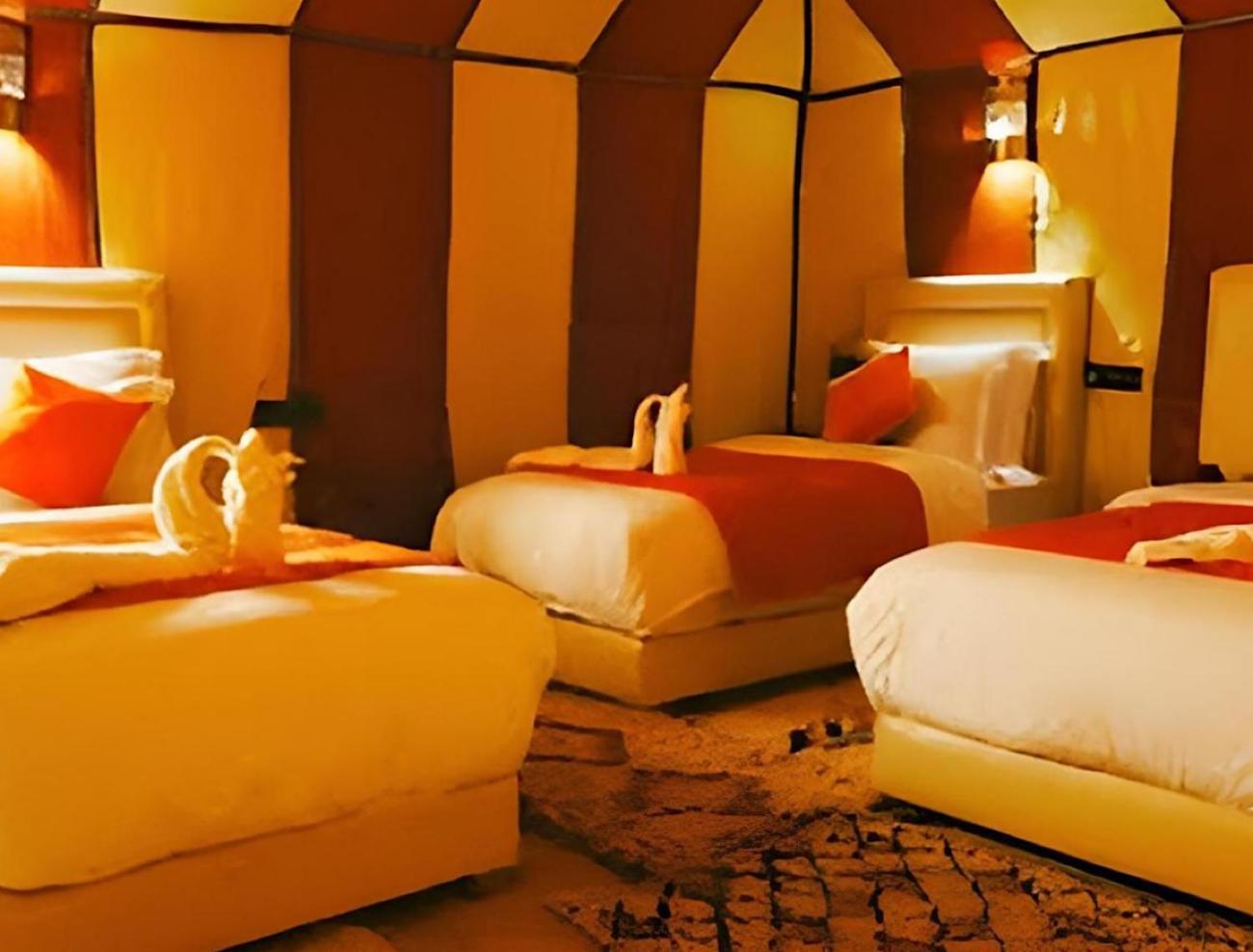 梅尔祖卡 Sahara Traveling Camp酒店 外观 照片